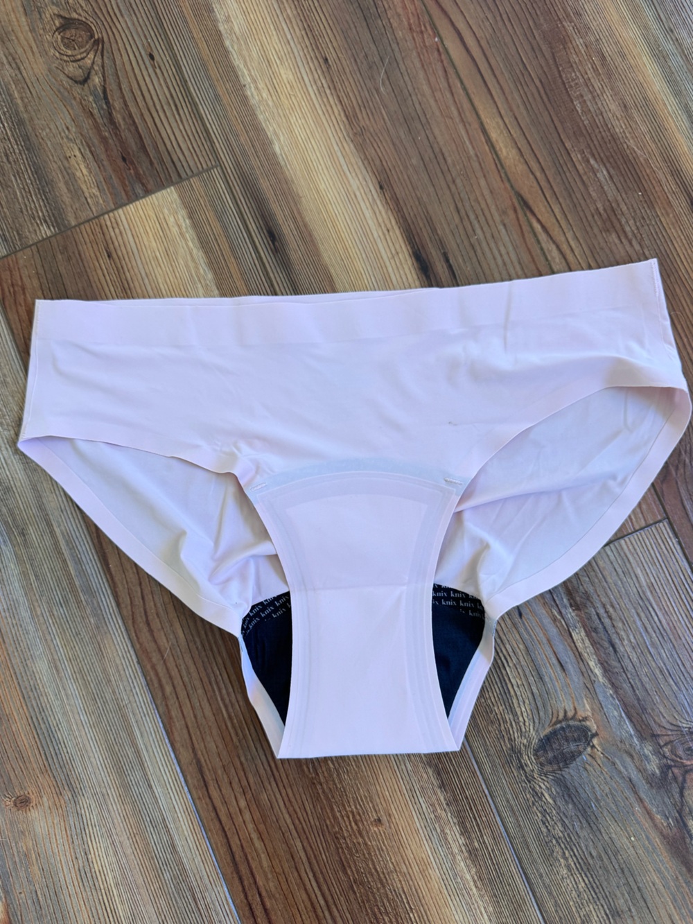 Knix - large - Seamless Light Pink Hipster Panty